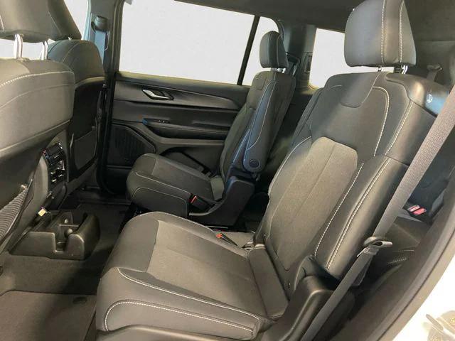 new 2026 Jeep Grand Cherokee L car, priced at $46,037