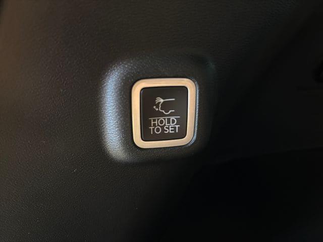 new 2026 Jeep Cherokee car, priced at $42,383