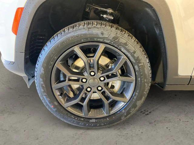 new 2025 Jeep Grand Cherokee L car, priced at $50,540