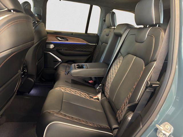 new 2026 Jeep Grand Cherokee car, priced at $59,995