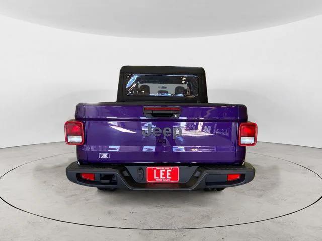 new 2026 Jeep Gladiator car, priced at $40,206