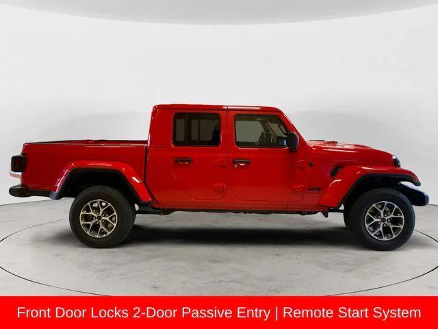 new 2026 Jeep Gladiator car, priced at $50,395