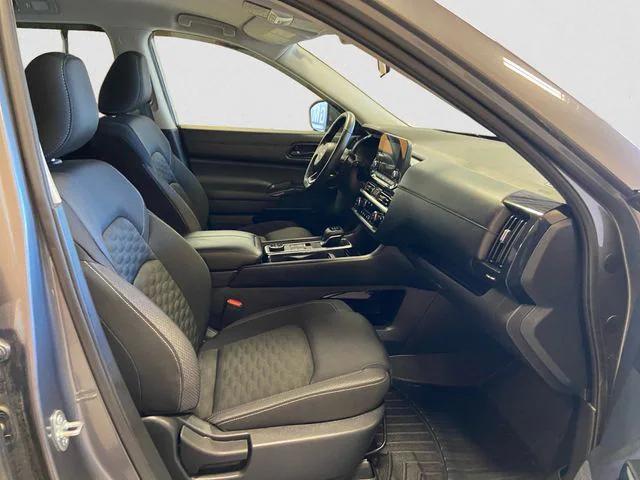 used 2024 Nissan Pathfinder car, priced at $33,999