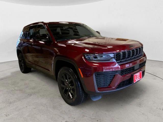 new 2026 Jeep Grand Cherokee car, priced at $45,142