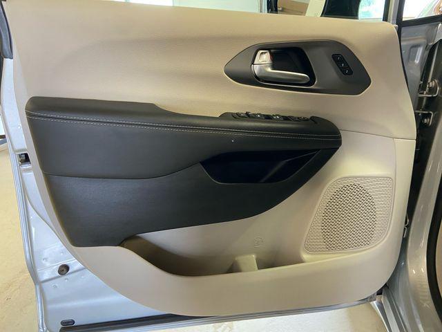 used 2024 Chrysler Pacifica car, priced at $27,997