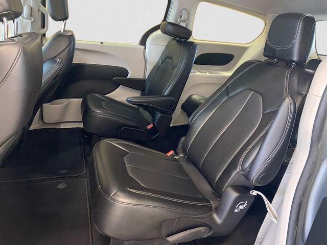 used 2024 Chrysler Pacifica car, priced at $27,997