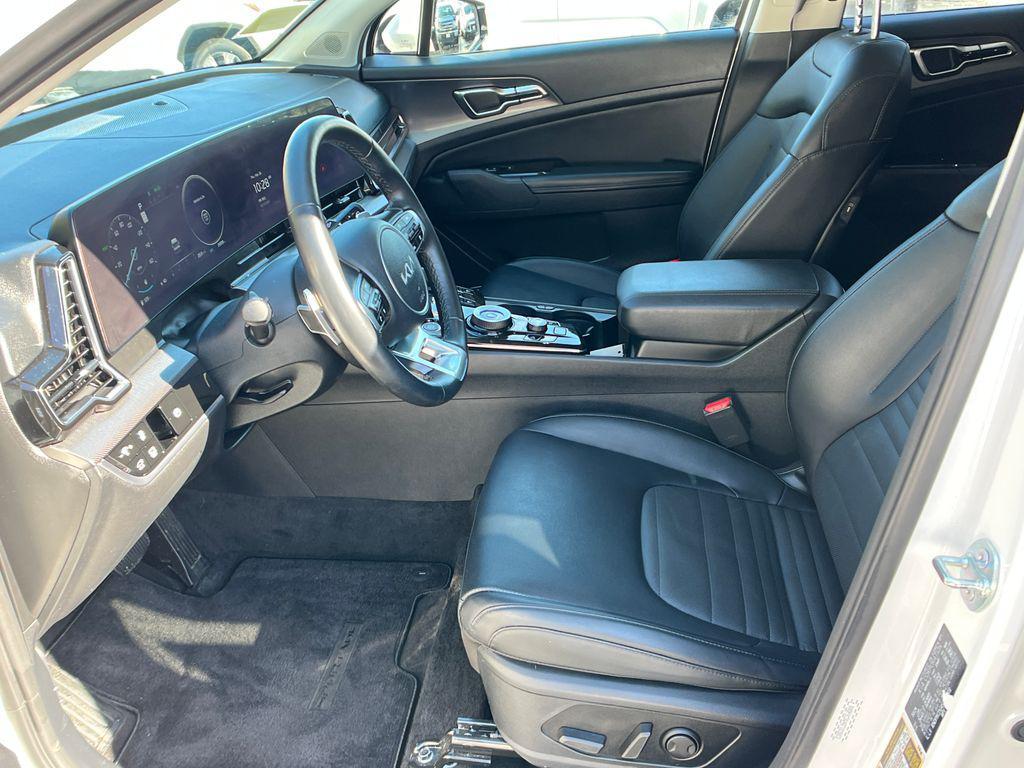 used 2025 Kia Sportage Hybrid car, priced at $31,948