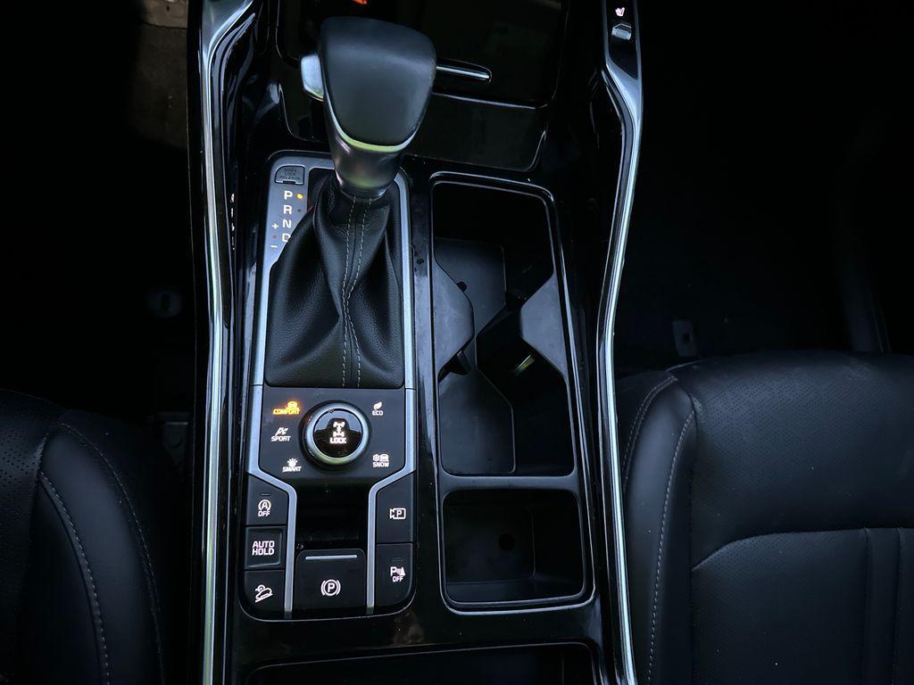 used 2023 Kia Sorento car, priced at $29,987