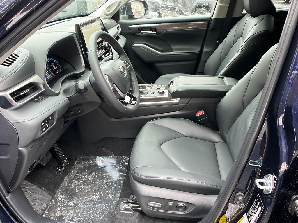 new 2026 Toyota Highlander car, priced at $49,170