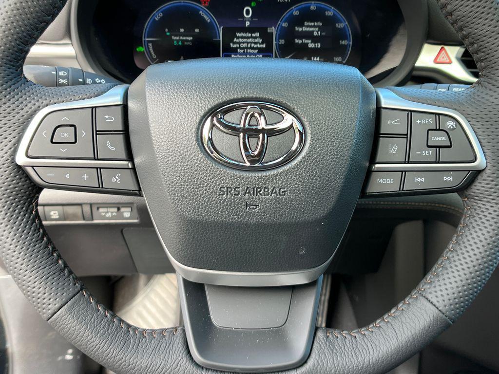 new 2026 Toyota Sienna car, priced at $61,580