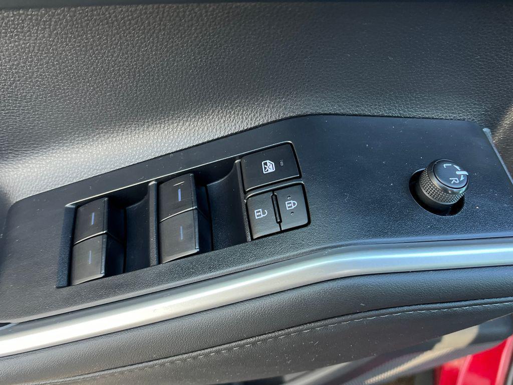 used 2022 Toyota Highlander car, priced at $32,786