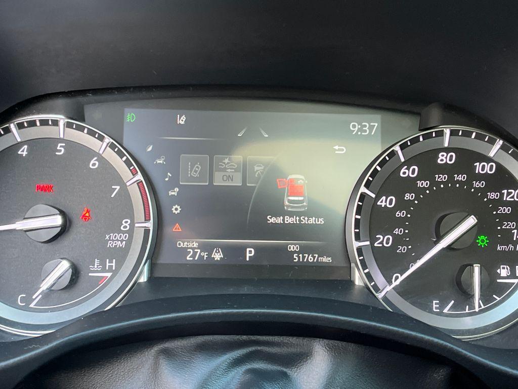 used 2022 Toyota Highlander car, priced at $32,786