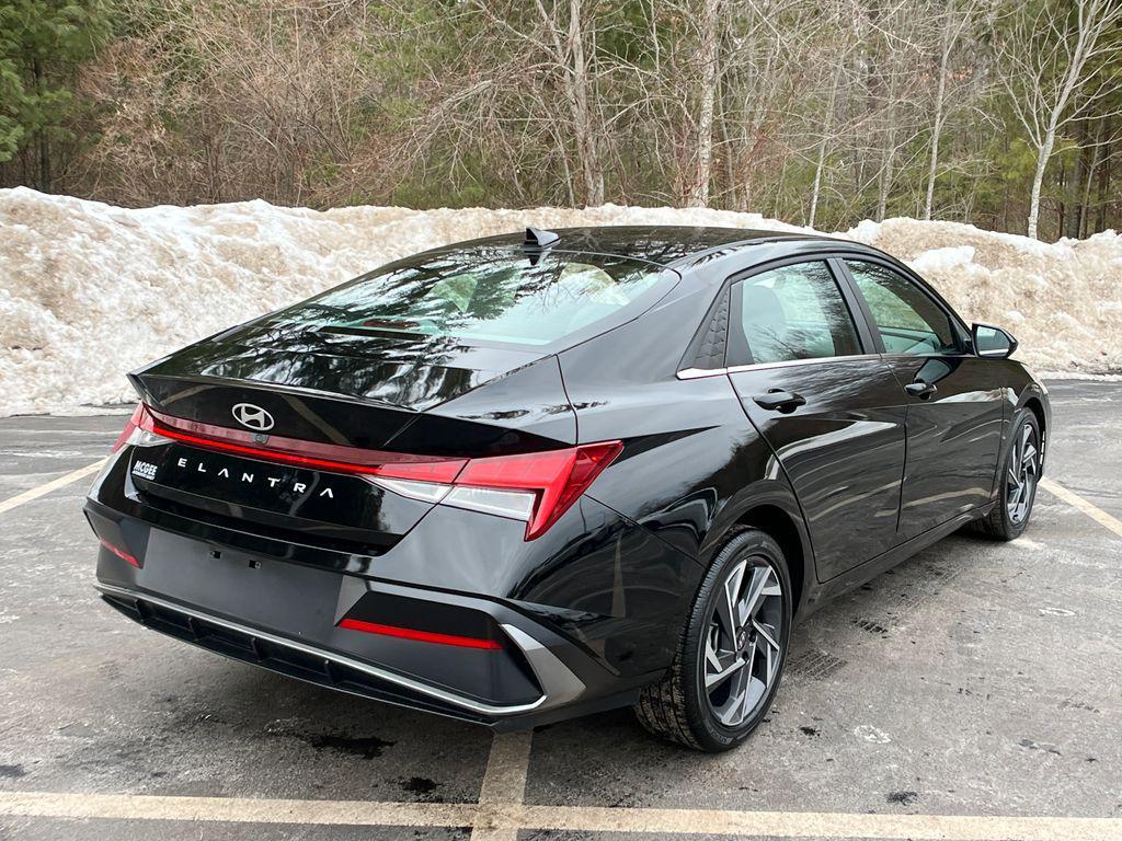 used 2025 Hyundai Elantra car, priced at $21,967