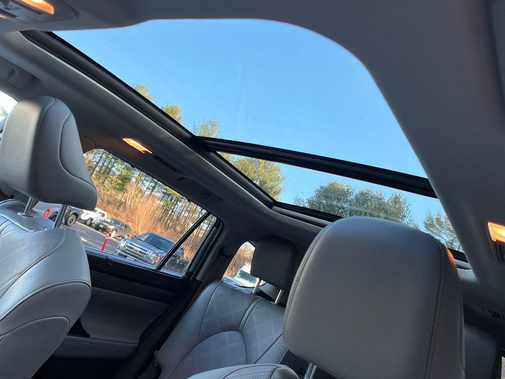 used 2021 Toyota Highlander car, priced at $36,988