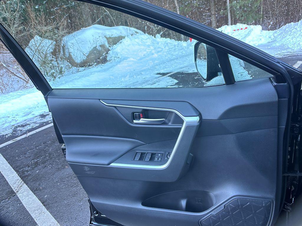 new 2025 Toyota RAV4 car, priced at $35,471