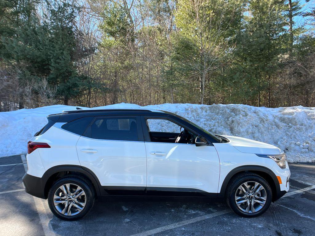used 2023 Kia Seltos car, priced at $20,779