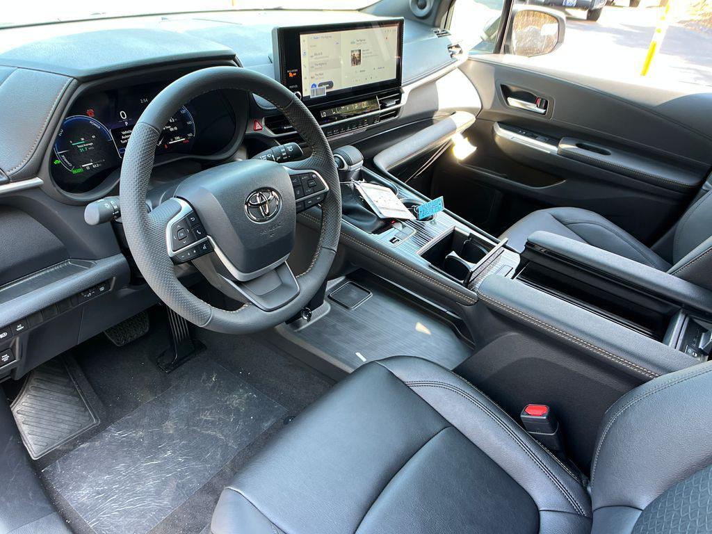 new 2026 Toyota Sienna car, priced at $53,689