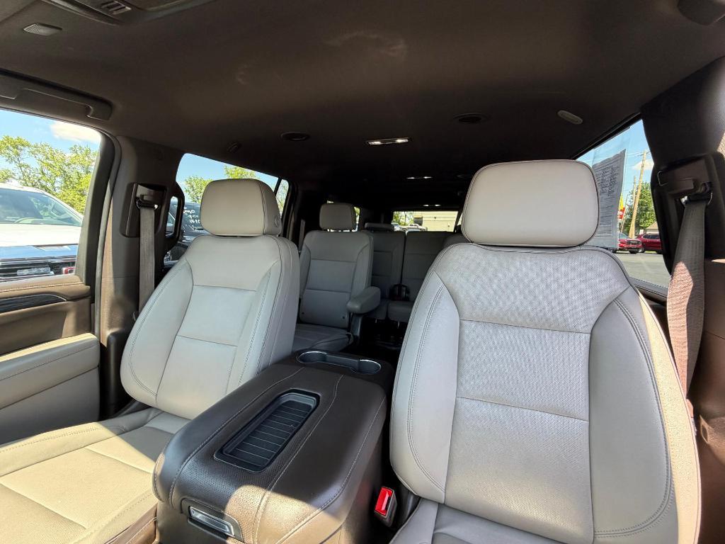 used 2022 GMC Yukon XL car, priced at $38,999