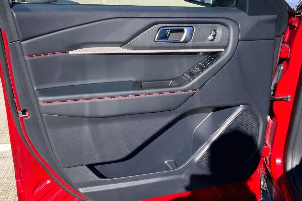used 2025 Ford Explorer car, priced at $35,841