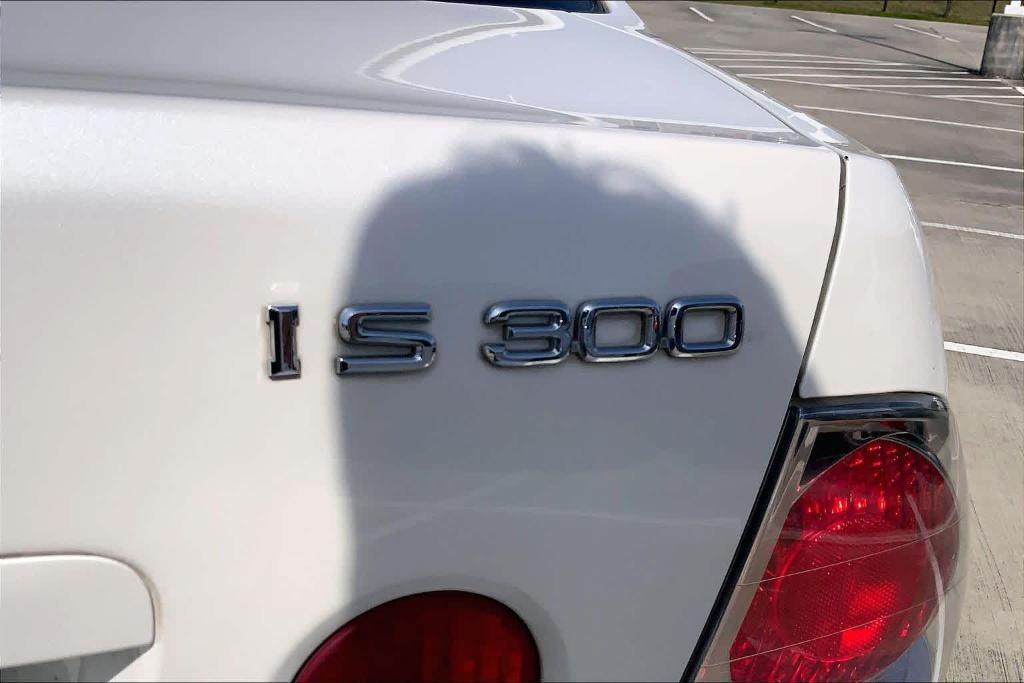 used 2001 Lexus IS 300 car, priced at $9,991