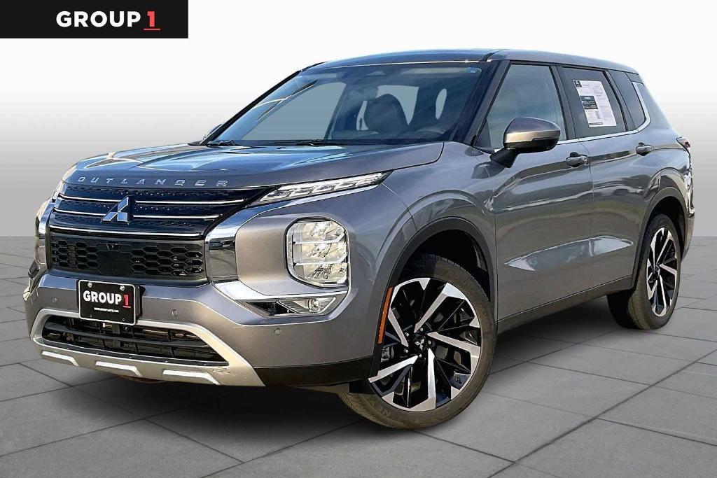 used 2022 Mitsubishi Outlander car, priced at $21,111