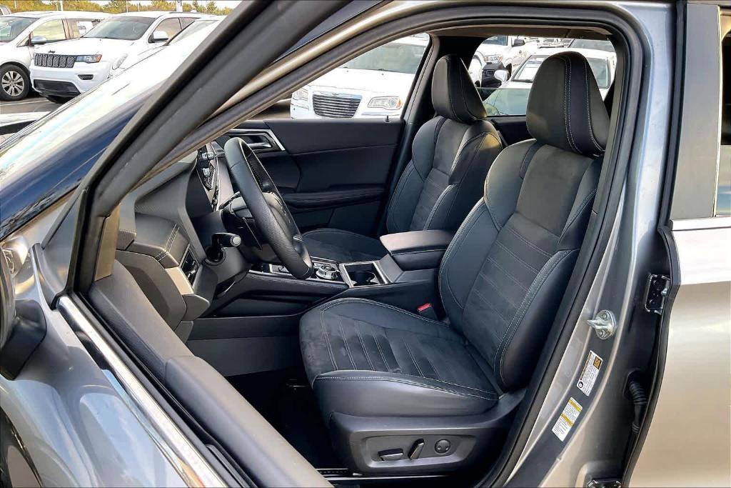 used 2022 Mitsubishi Outlander car, priced at $21,111