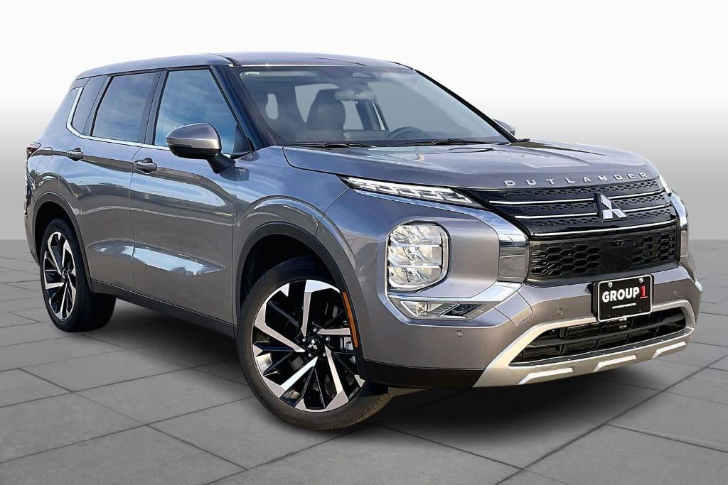 used 2022 Mitsubishi Outlander car, priced at $21,111