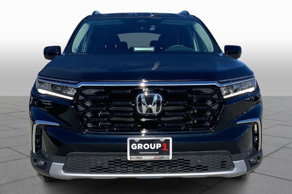 new 2025 Honda Pilot car, priced at $45,488