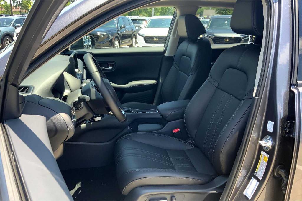 new 2026 Honda HR-V car, priced at $31,000