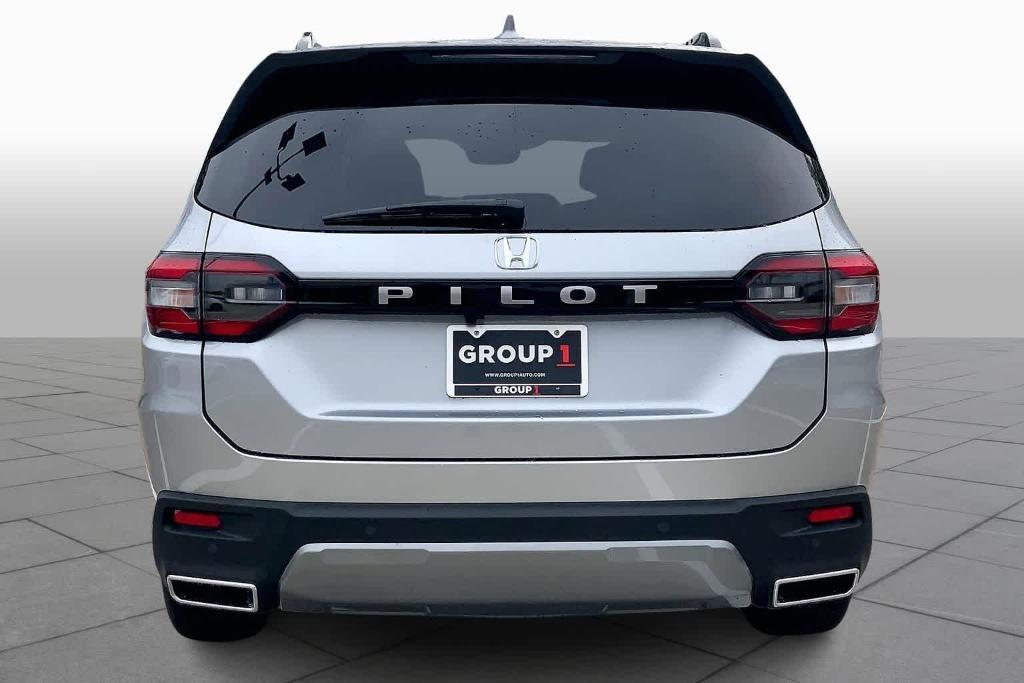 new 2026 Honda Pilot car, priced at $45,965