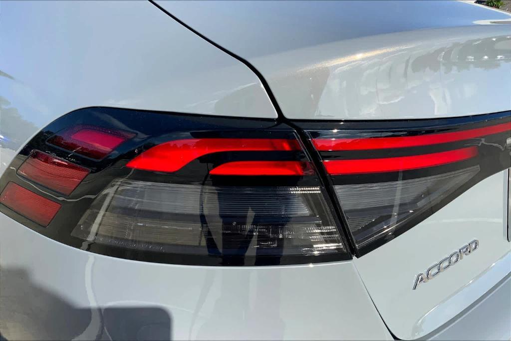 new 2025 Honda Accord Hybrid car, priced at $38,202