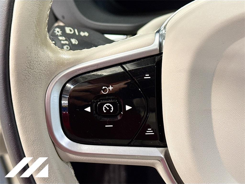 used 2022 Volvo XC60 car, priced at $34,500