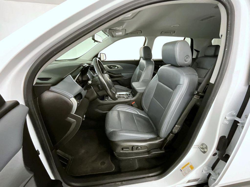 used 2021 Chevrolet Traverse car, priced at $20,999