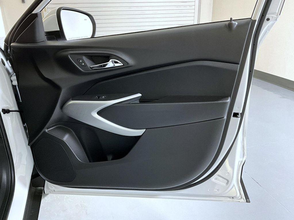 new 2026 Chevrolet Trax car, priced at $25,508