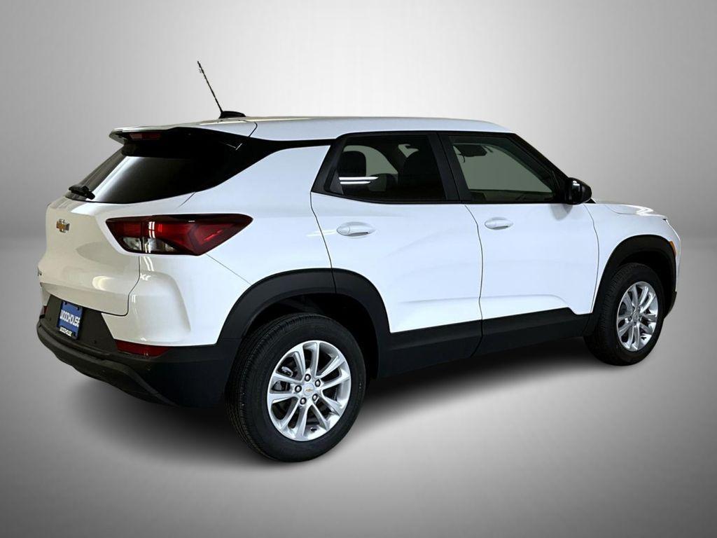 new 2026 Chevrolet TrailBlazer car, priced at $27,803
