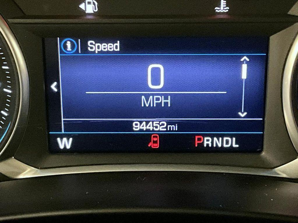 used 2022 Chevrolet Equinox car, priced at $16,999