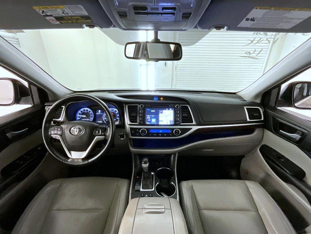 used 2016 Toyota Highlander car, priced at $19,908