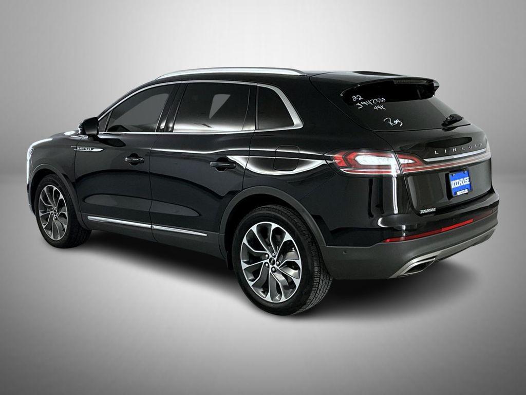 used 2022 Lincoln Nautilus car, priced at $34,802