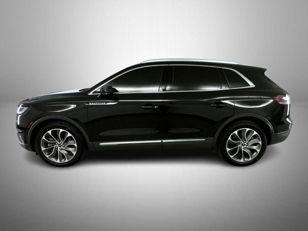 used 2022 Lincoln Nautilus car, priced at $34,802