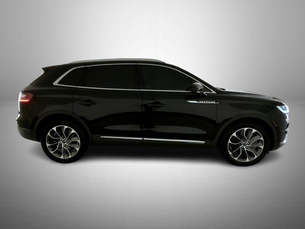 used 2022 Lincoln Nautilus car, priced at $34,802