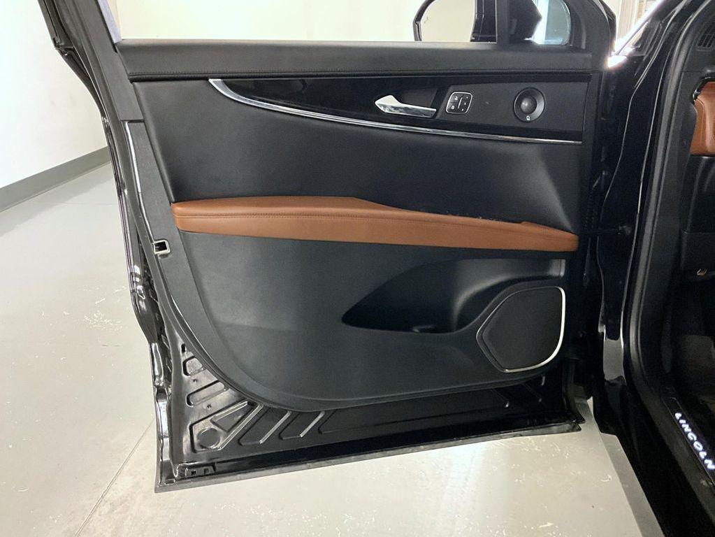 used 2022 Lincoln Nautilus car, priced at $34,802