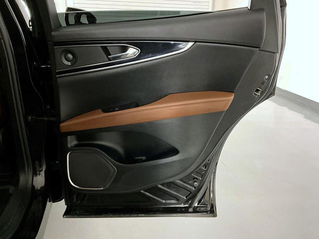 used 2022 Lincoln Nautilus car, priced at $34,802