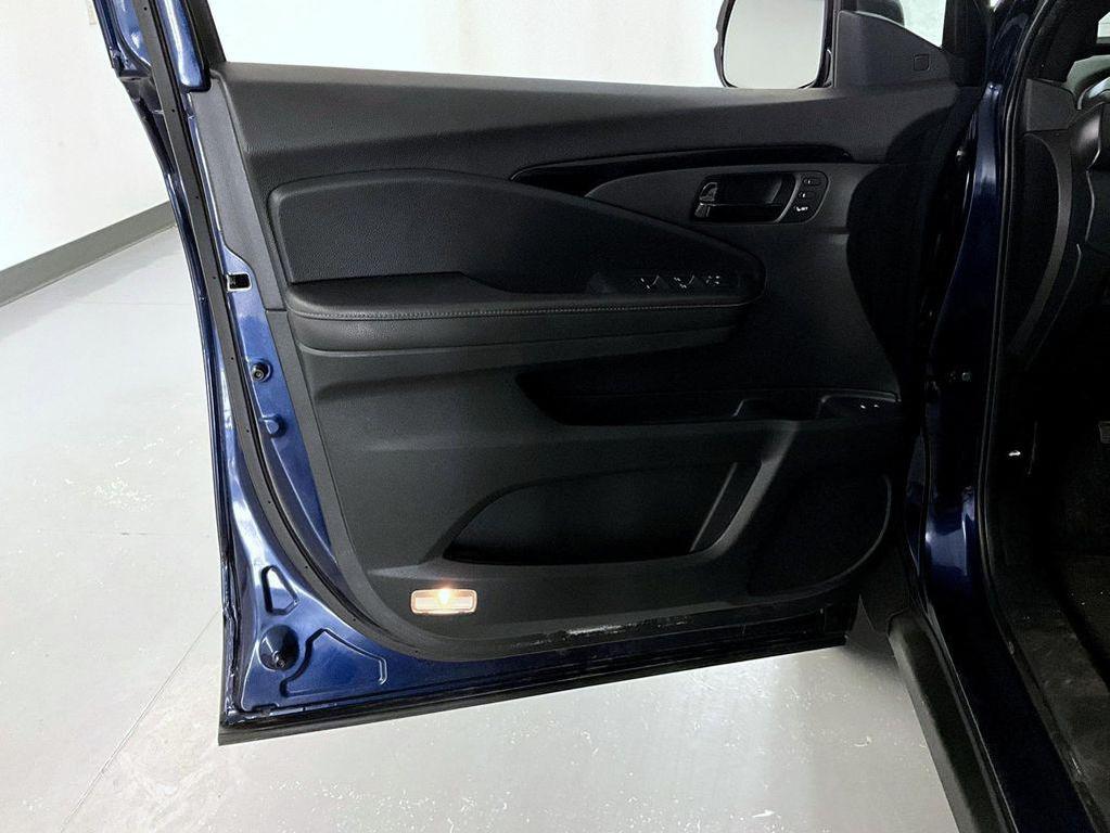 used 2023 Honda Passport car, priced at $36,494