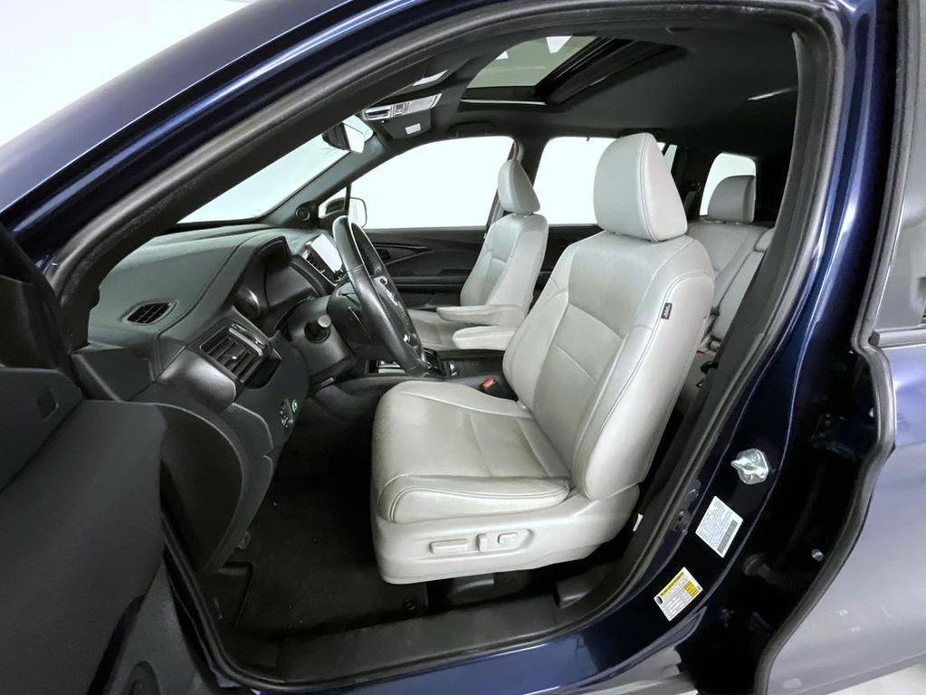 used 2023 Honda Passport car, priced at $36,494