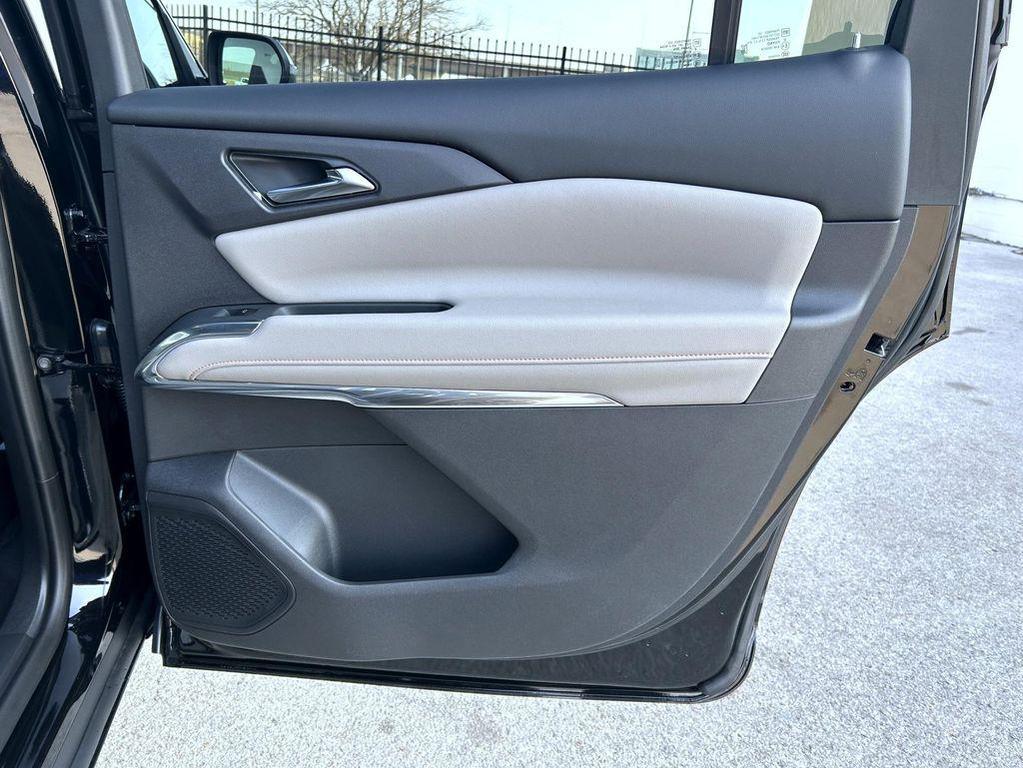 new 2026 Chevrolet Traverse car, priced at $50,315