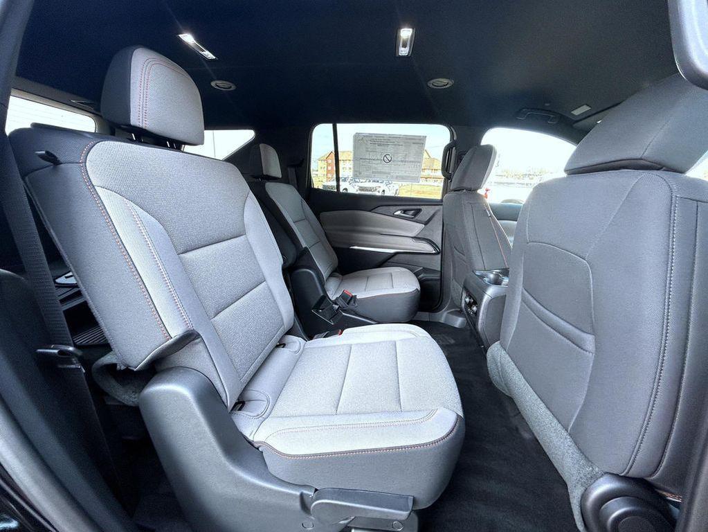 new 2026 Chevrolet Traverse car, priced at $50,315