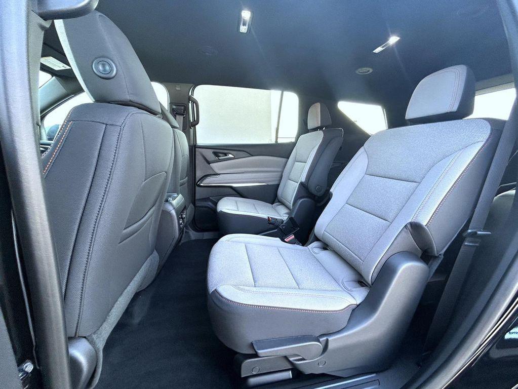 new 2026 Chevrolet Traverse car, priced at $50,315