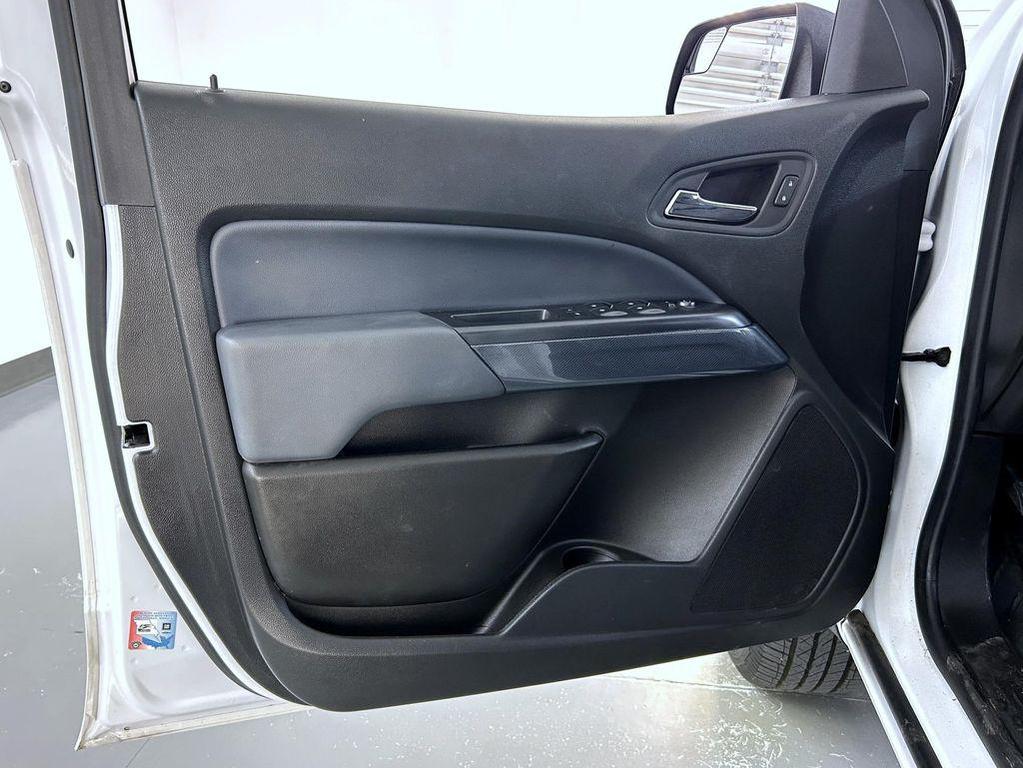 used 2022 Chevrolet Colorado car, priced at $32,298
