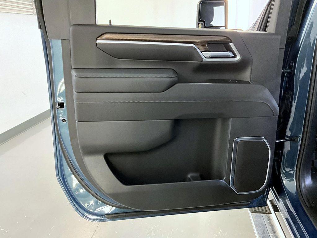 new 2026 Chevrolet Silverado 2500 car, priced at $76,453