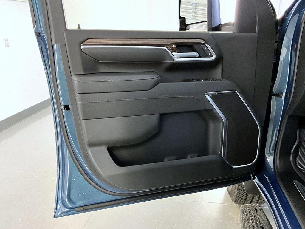 new 2026 Chevrolet Silverado 2500 car, priced at $76,453